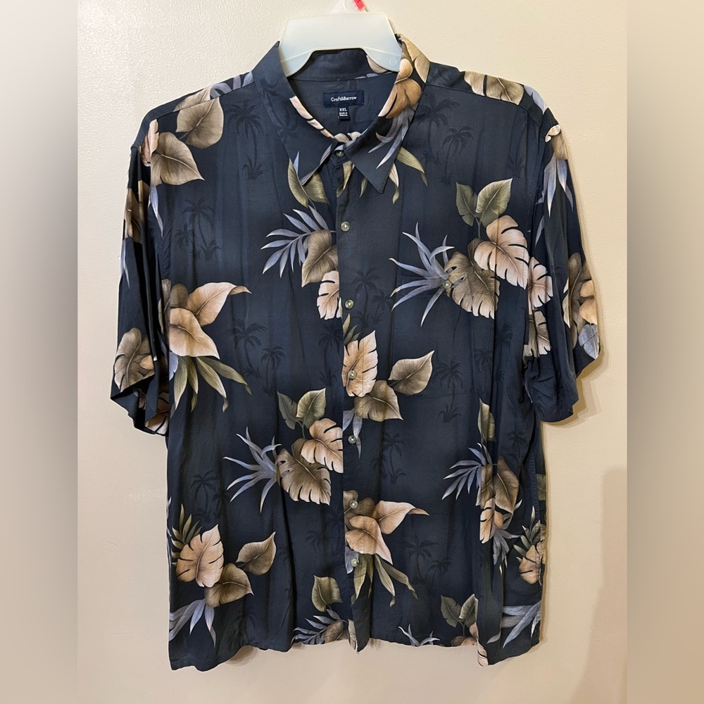 Croft&Barrow men’s casual button down shirt.